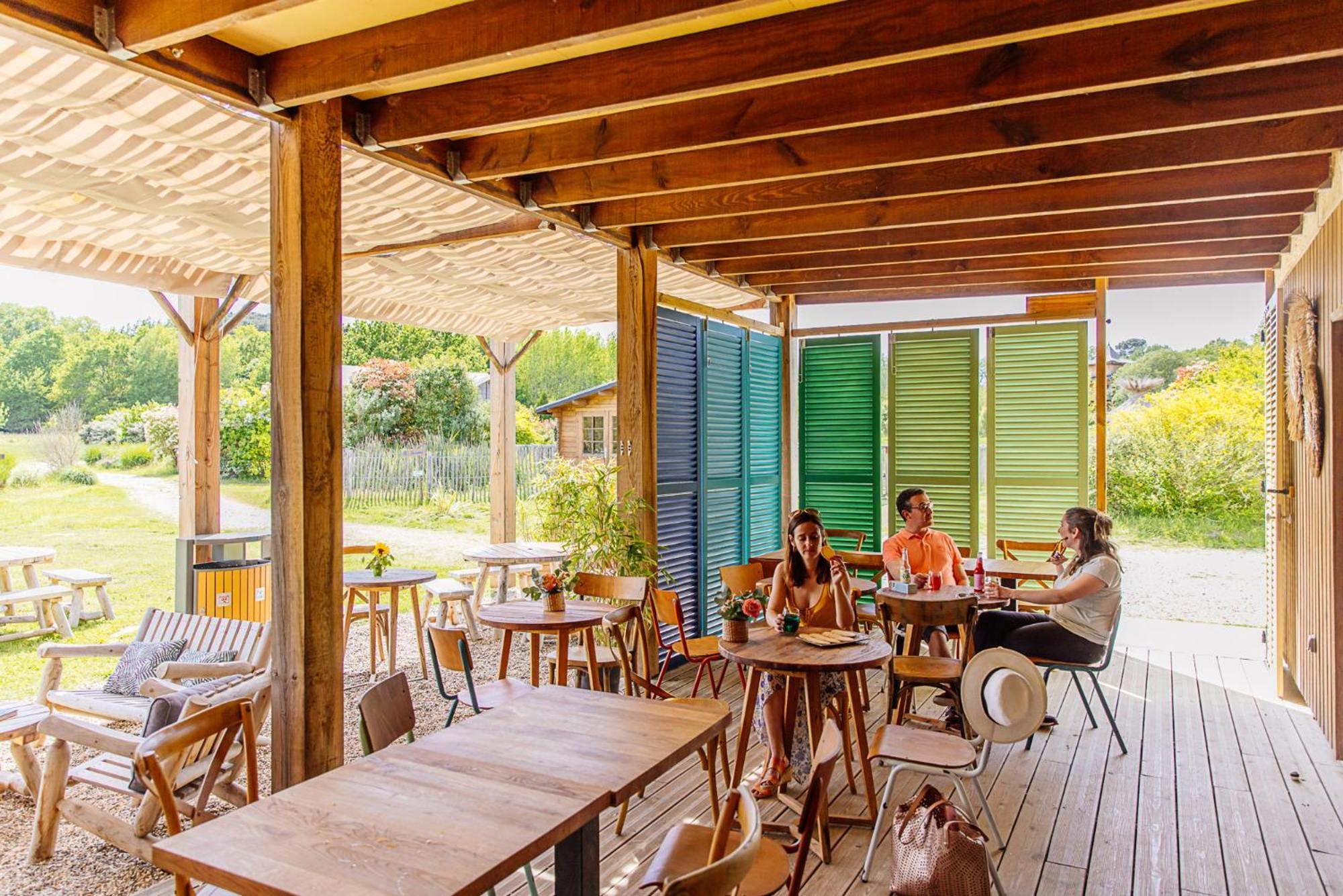 Domaine Ecotelia Le Nizan Exterior photo